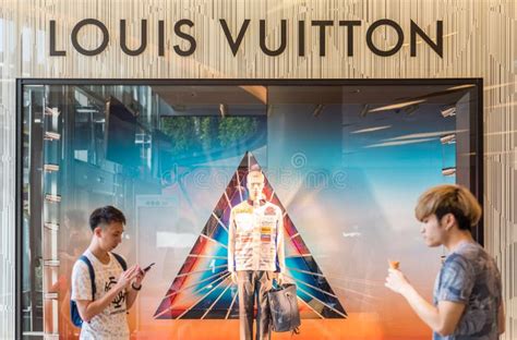 negozio louis vuitton a padova si trova al centro|ᐅ Orari di apertura „Louis Vuitton Padova“ .